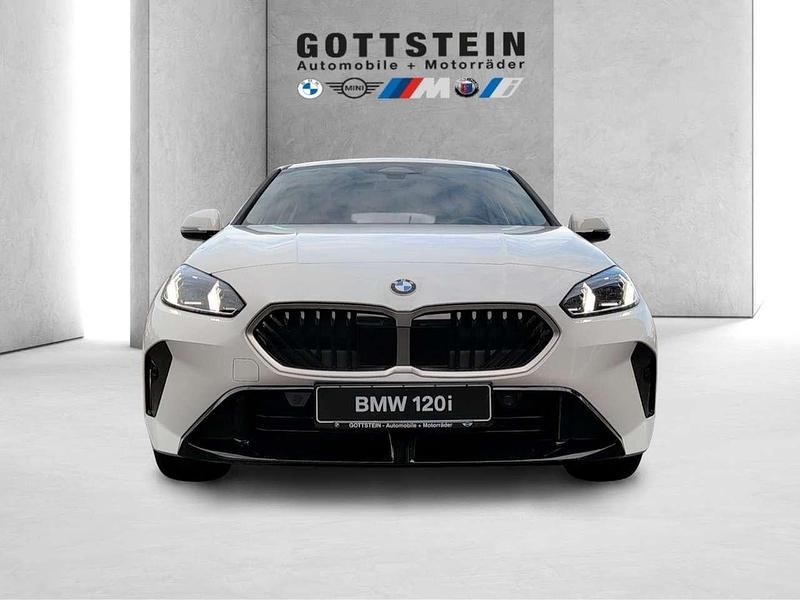 Neu BMW 120 170 PS (125 kW) 2026 Weiß Kleinwagen