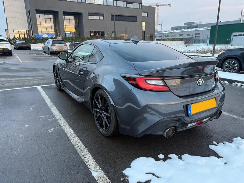 Gebraucht Toyota GR86 235 PS (172 kW) 2024 Grau Coupé