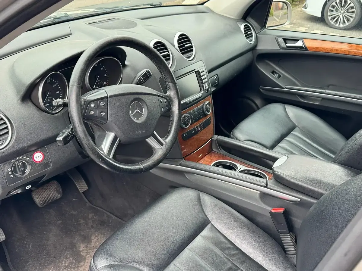 Gebraucht Mercedes ML350 272 PS (200 kW) 2006 Silber SUV