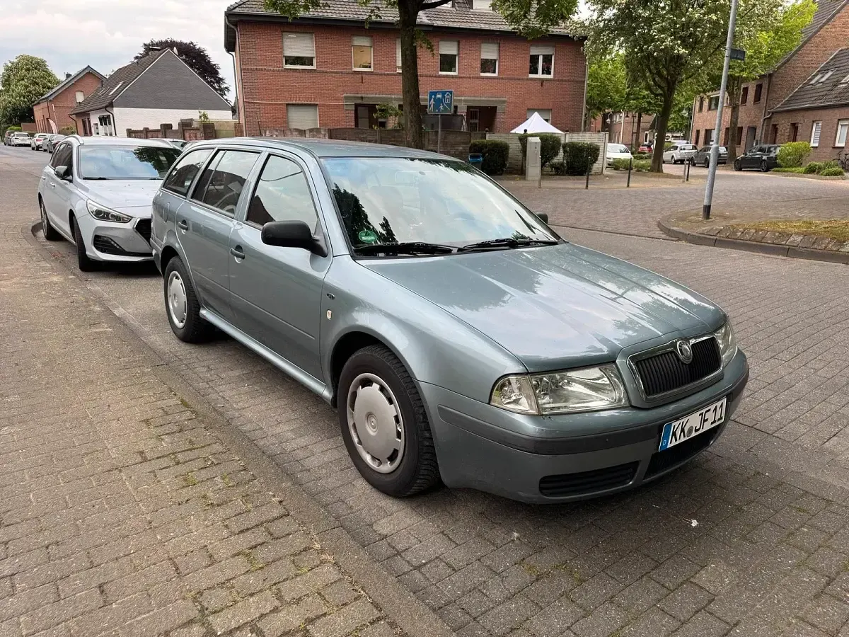 Usata Skoda Octavia 102 CV (75 kW) 2002 Grigio Station wagon