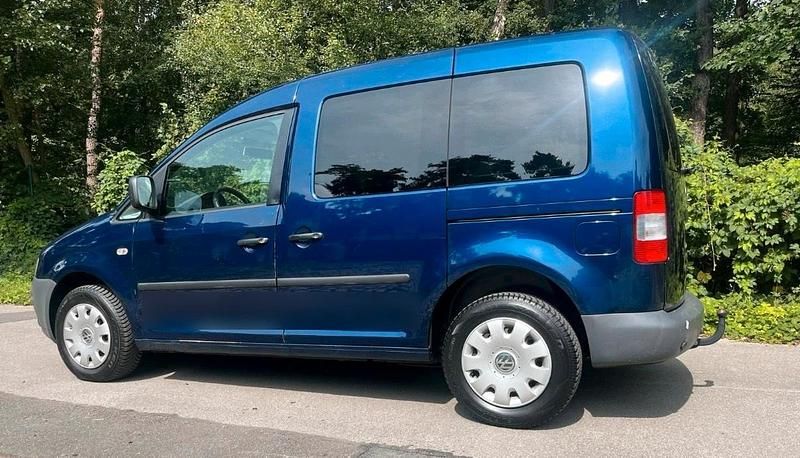 Blau Gebraucht 2010 VW Caddy Van / Kleinbus | 6.800 € (Guter Preis) - Bild 1/4
