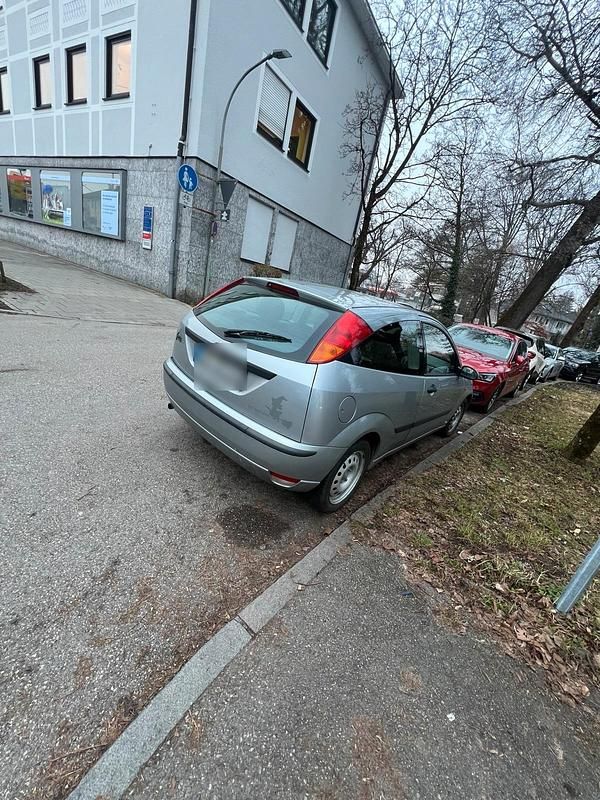Second-hand Ford Focus 84 CP (61 kW) 2004 Gri Coupe