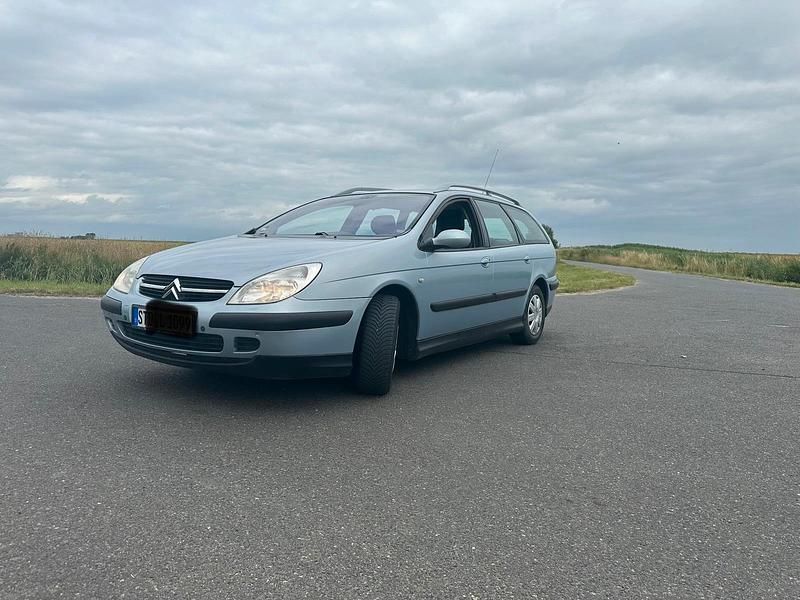 Grau Gebraucht 2002 Citroën C5 Kombi | 1.200 € (Fairer Preis) - Bild 1/4