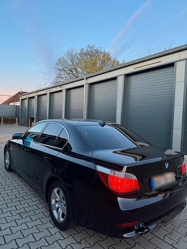 Gebraucht BMW 525 190 PS (139 kW) 2006 Schwarz Limousine