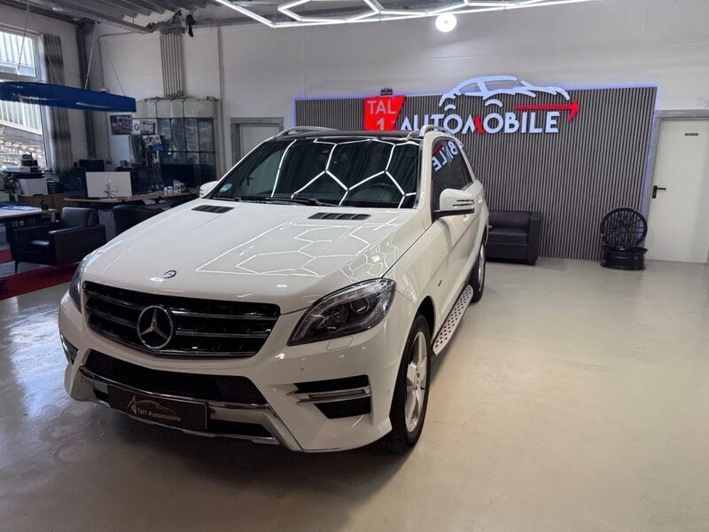 Weiß Gebraucht 2012 Mercedes ML350 AMG SUV | 14.490 € (Superpreis) - Bild 1/4