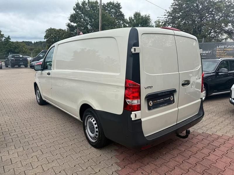 Second-hand Mercedes Vito 136 CP (100 kW) 2019 Bej Van