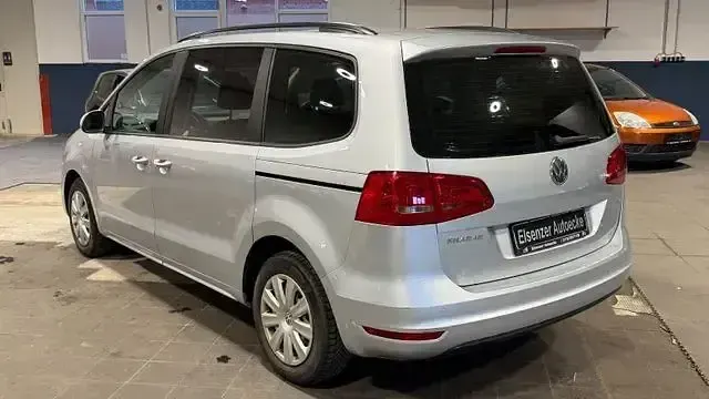 Gebraucht VW Sharan Trendline 150 PS (110 kW) 2010 Silber Van / Kleinbus