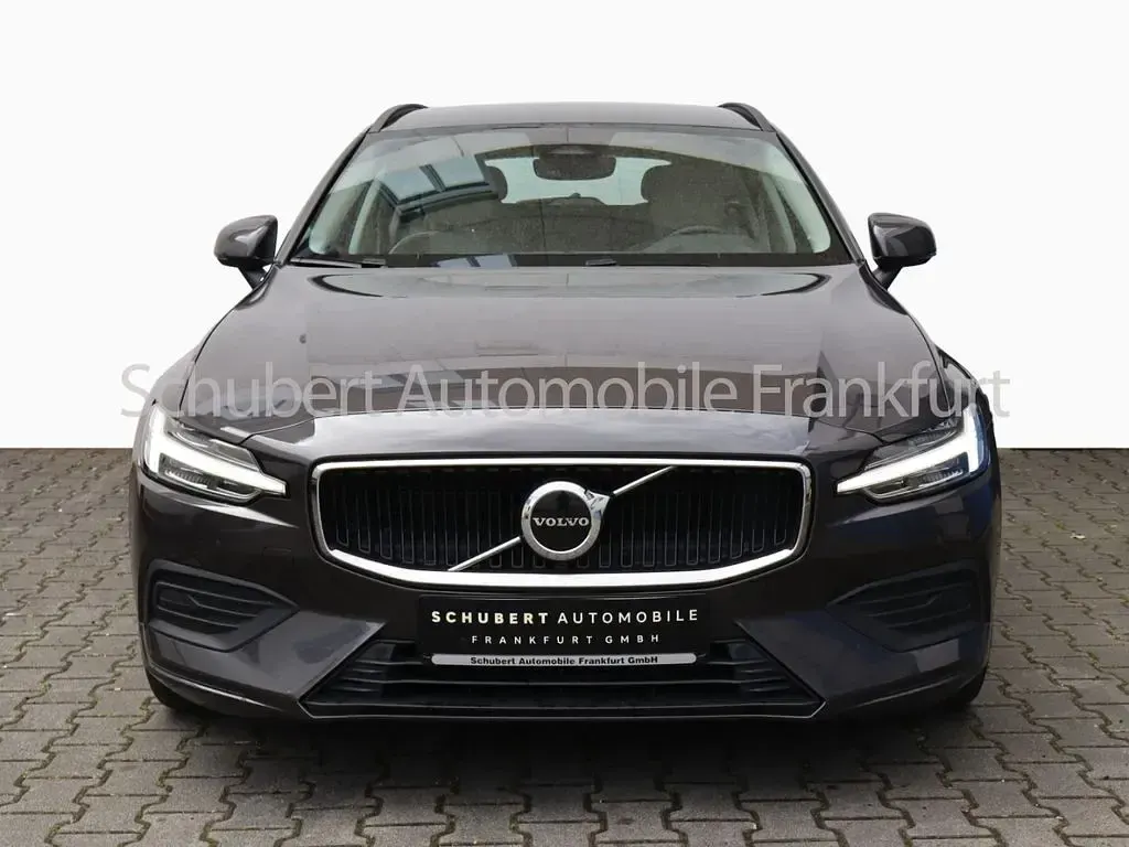 Occasion Volvo V60 Core 163 ch (119 kW) 2024 Gris Break