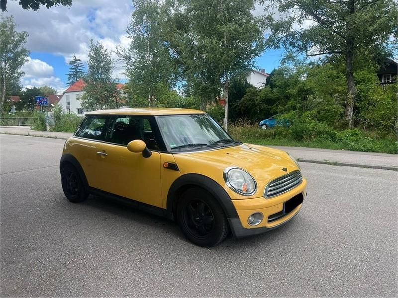 Gelb Gebraucht 2008 Mini ONE Kleinwagen | 3.300 € - Bild 1/4