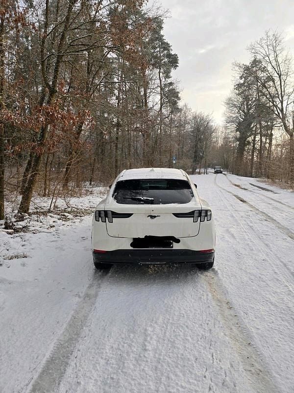 Gebraucht Ford Mustang Mach-E 220 kW (300 PS) 2021 Weiß SUV