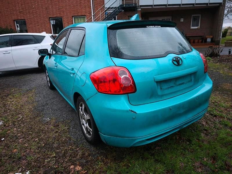 Gebraucht Toyota Auris 124 PS (91 kW) 2009 Andere farben Kleinwagen