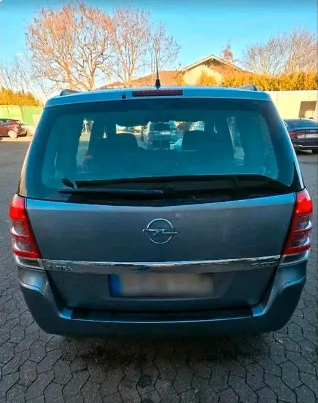Gebraucht Opel Zafira 150 PS (110 kW) 2008 Silber Van / Kleinbus