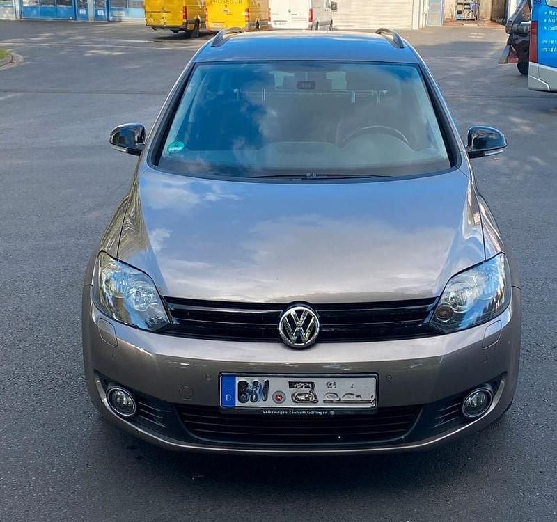Beige Gebraucht 2013 VW Golf Plus Match Van / Kleinbus | 5.800 € (Guter Preis) - Bild 1/4