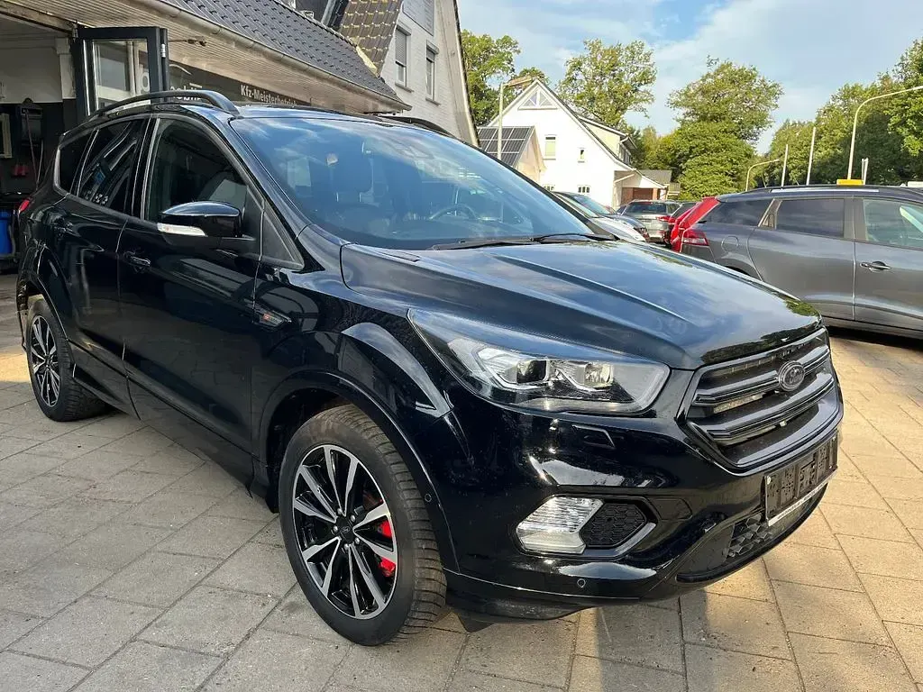 Gebraucht Ford Kuga ST-Line 179 PS (131 kW) 2019 Schwarz SUV