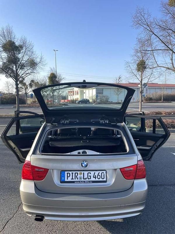 Gebraucht BMW 318 143 PS (105 kW) 2011 Kombi