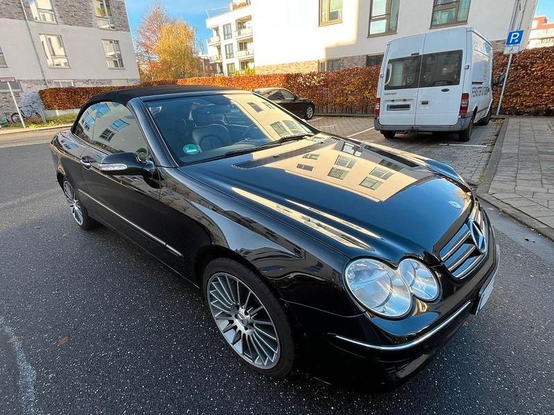 Schwarz Gebraucht 2008 Mercedes CLK280 Avantgarde Cabrio | 8.999 € (Teuer) - Bild 1/4