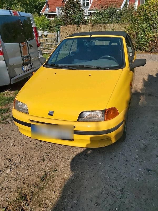 Gelb Gebraucht 1996 Fiat Punto Cabriolet Cabrio | 1.499 € - Bild 1/4