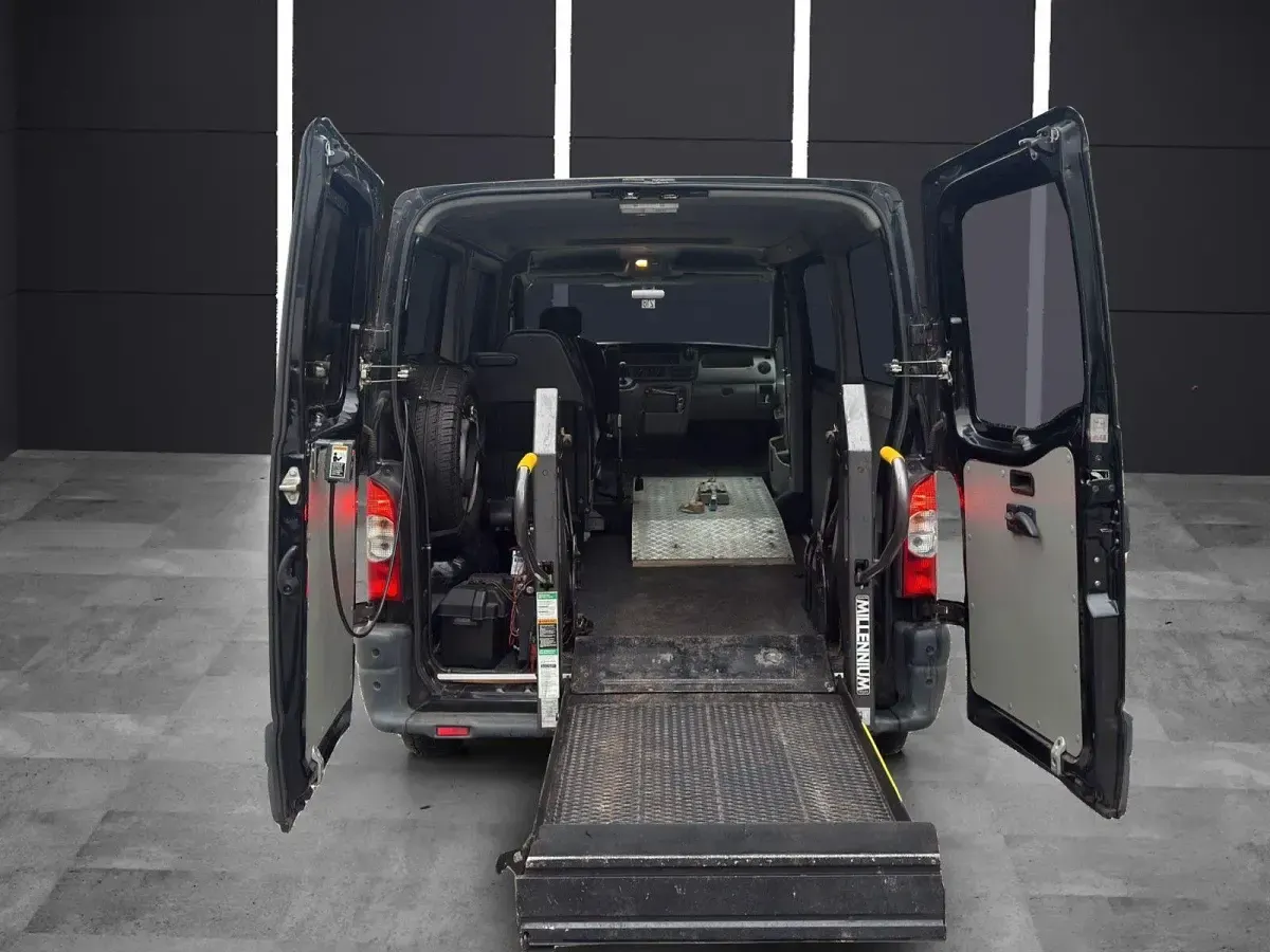 Gebraucht Renault Master 101 PS (74 kW) 2009 Schwarz Kombi
