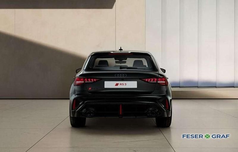 Neu Audi RS3 Ambiente 400 PS (294 kW) 2026 Mythosschwarz metallic Limousine