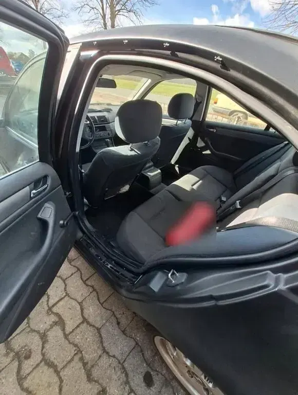 Gebraucht BMW 320 Basis 170 PS (125 kW) 2004 Schwarz Limousine