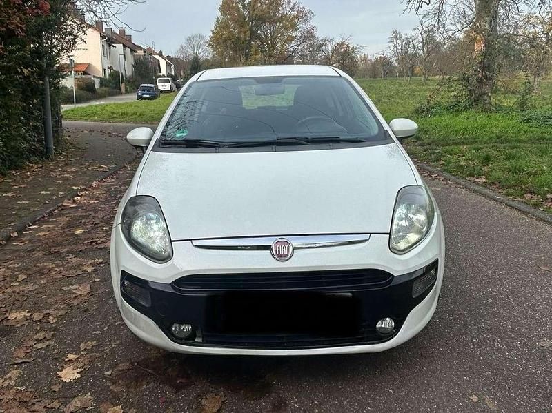 Weiß Gebraucht 2011 Fiat Punto Evo Active Kleinwagen | 2.000 € (Fairer Preis) - Bild 1/4