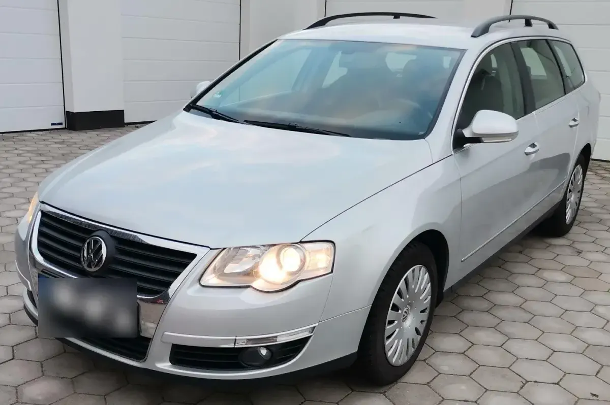 Gebraucht VW Passat 116 PS (85 kW) 2008 Silber Kombi
