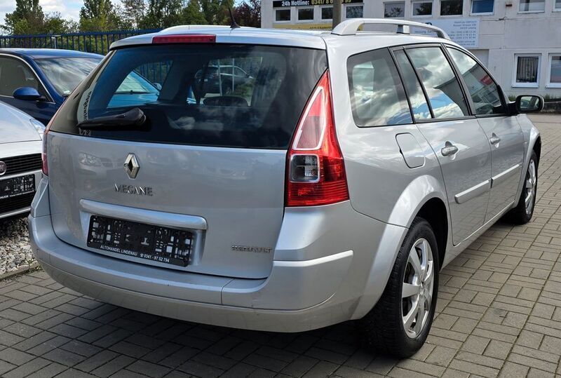 Gebraucht Renault Mégane II Authentique 111 PS (81 kW) 2006 Grau Limousine