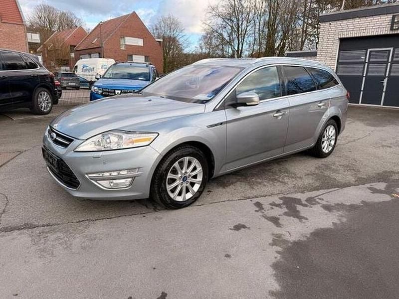Gebraucht Ford Mondeo Titanium 203 PS (149 kW) 2013 Grau Limousine