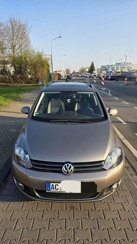 Gebraucht VW Golf VII Life 105 PS (77 kW) 2013 Bronze Limousine