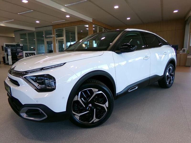 Gebraucht Citroën C4 PureTech 131 PS (96 kW) 2024 Banquise weiss/spiegel schwarz laki SUV
