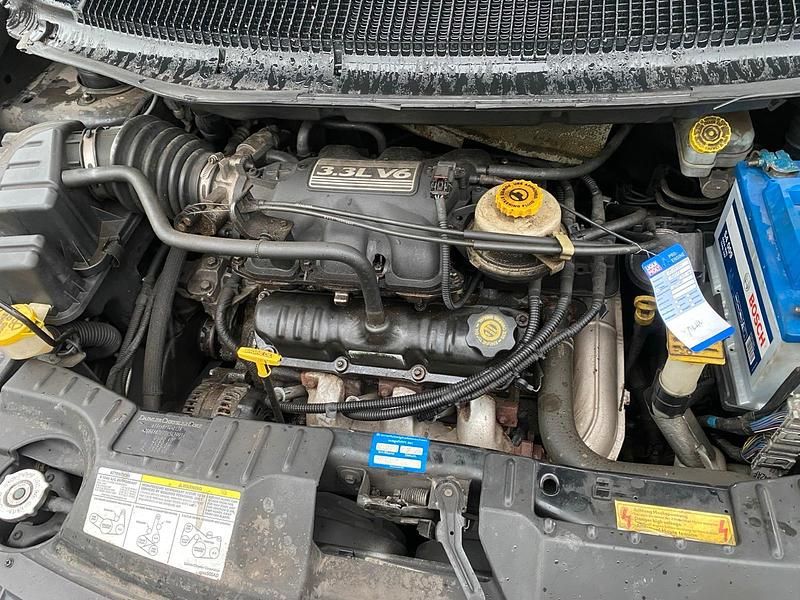 Gebraucht Chrysler Voyager 174 PS (127 kW) 2003 Schwarz Van / Kleinbus