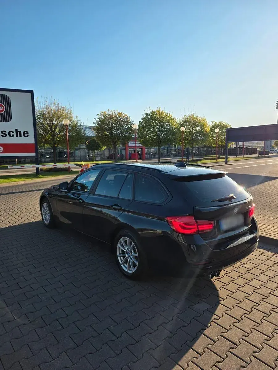 Gebraucht BMW 320 Efficient Dynamics 190 PS (139 kW) 2017 Schwarz Kombi