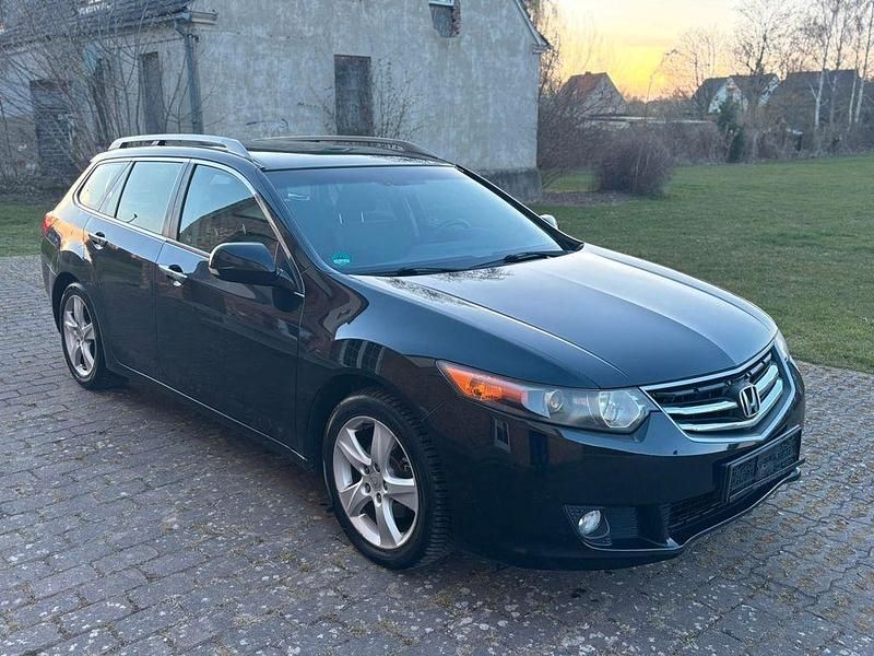 Gebraucht Honda Accord Elegance 156 PS (114 kW) 2010 Schwarz Kombi