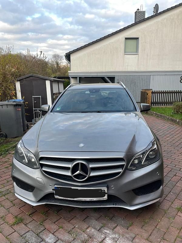 Gebraucht Mercedes E200 AMG line 136 PS (100 kW) 2013 Grau Kombi