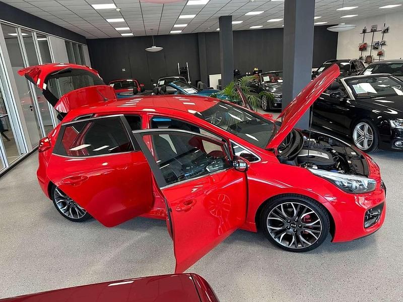 Gebraucht Kia Ceed GT GT 204 PS (150 kW) 2015 Rot Limousine