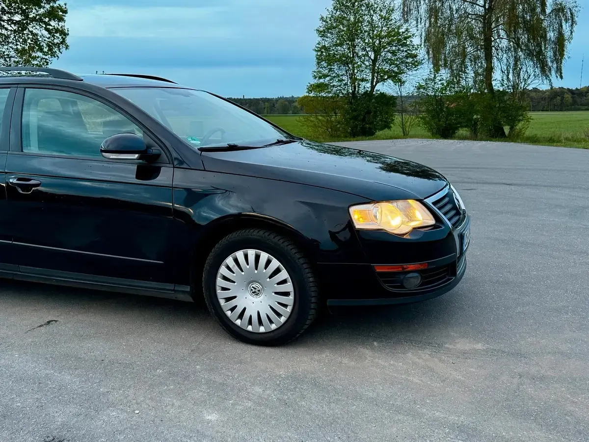 Usata VW Passat 102 CV (75 kW) 2006 Nero Station wagon