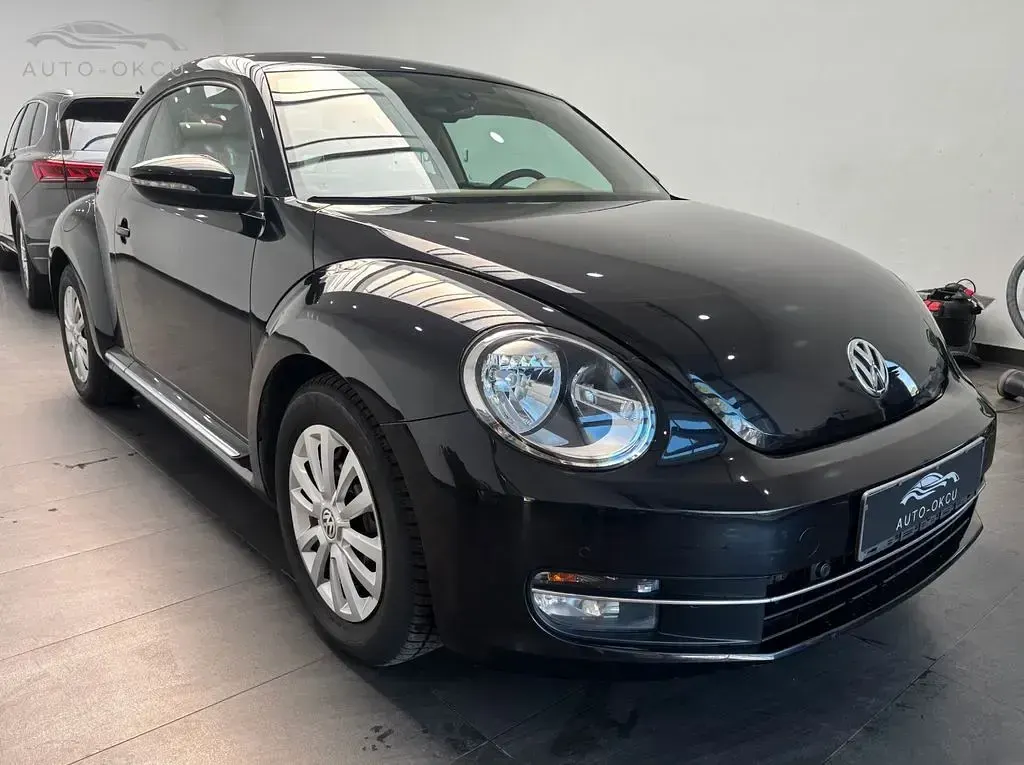 Gebraucht VW Beetle Design 105 PS (77 kW) 2013 Schwarz Kleinwagen