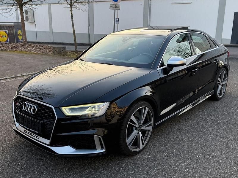 Gebraucht Audi RS3 Ambiente 400 PS (294 kW) 2017 Schwarz Limousine