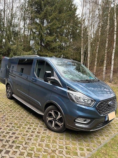 Second-hand Ford Transit Custom Sport 170 CP (125 kW) 2023 Albastru Monovolum