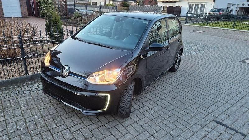 Gebraucht VW e-up! 61 kW (83 PS) 2021 Schwarz Kleinwagen