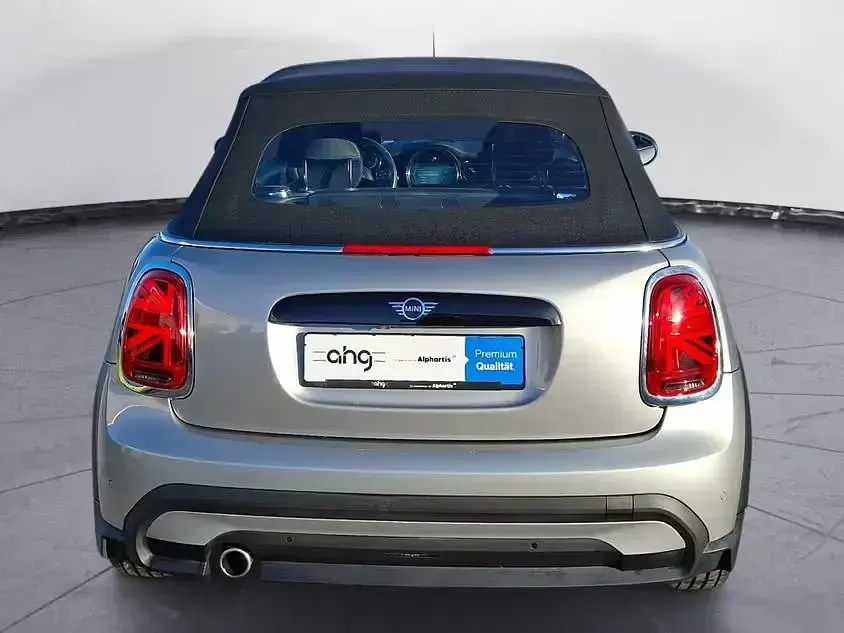Gebraucht Mini Cooper Cabriolet Essential 136 PS (100 kW) 2023 Melting silver iii metall Cabrio