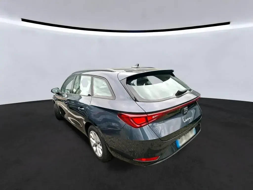 Gebraucht Seat Leon Style 150 PS (110 kW) 2022 Grau Limousine
