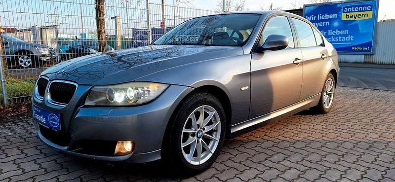 Gebraucht BMW 318 143 PS (105 kW) 2008 Grau Limousine