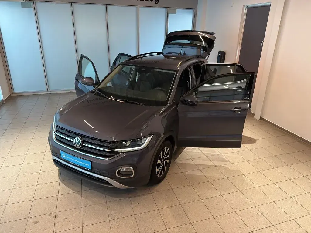Gebraucht VW T-Cross Active 95 PS (69 kW) 2022 Grau SUV