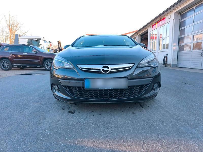 Gebraucht Opel Astra GTC OPC 120 PS (88 kW) 2012 Schwarz Coupé