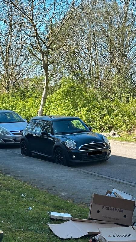 Gebraucht Mini Cooper 98 PS (72 kW) 2010 Schwarz Kleinwagen
