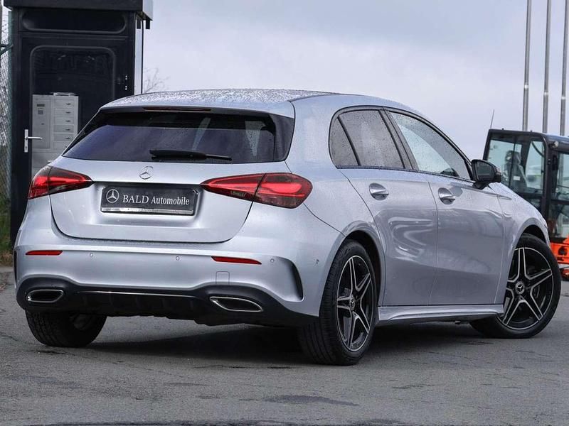 Gebraucht Mercedes A220 AMG 190 PS (139 kW) 2025 Silber plata hightech Limousine