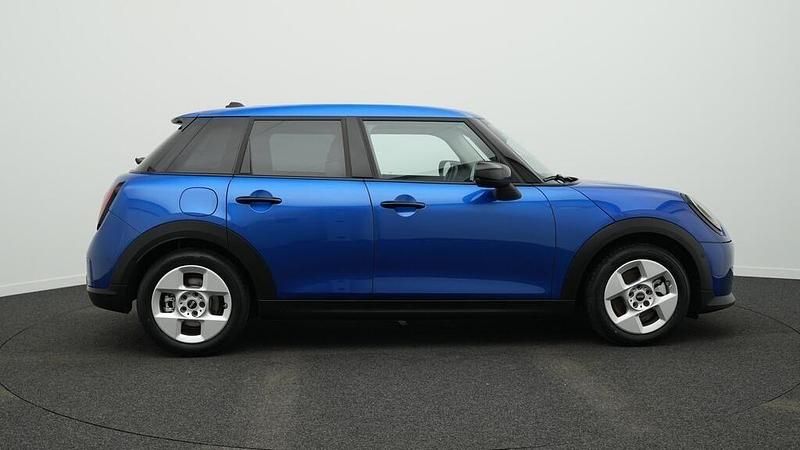 Gebraucht Mini Cooper Classic 156 PS (114 kW) 2024 Blau Kleinwagen