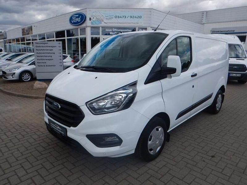 Weiß Gebraucht 2018 Ford Transit Custom Trend Van / Kleinbus | 26.990 € (Teuer) - Bild 1/4
