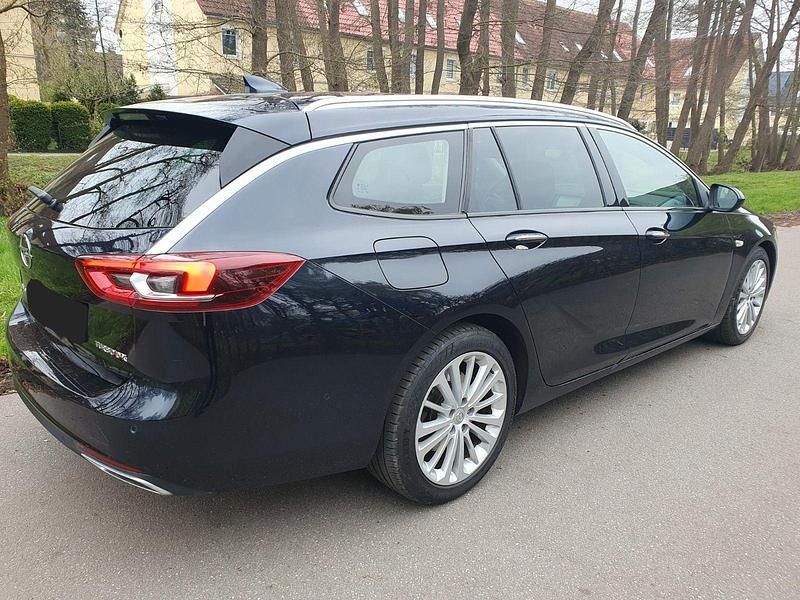 Gebraucht Opel Insignia 209 PS (153 kW) 2018 Blau Kombi
